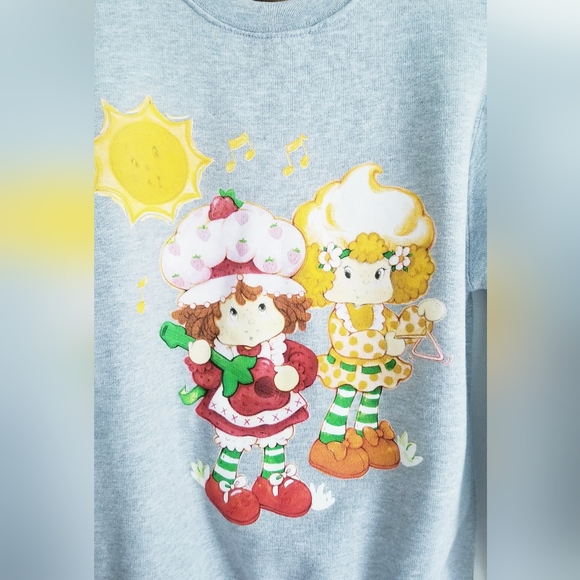 NEW Strawberry Shortcake Sweatshirt Strawberry Shortcake Lemon Meringue Print S - Picture 2 of 9